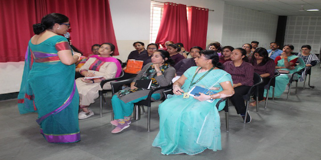 Hindi Seminar