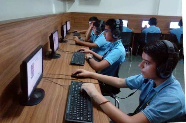 Words Worth English Language Lab Training